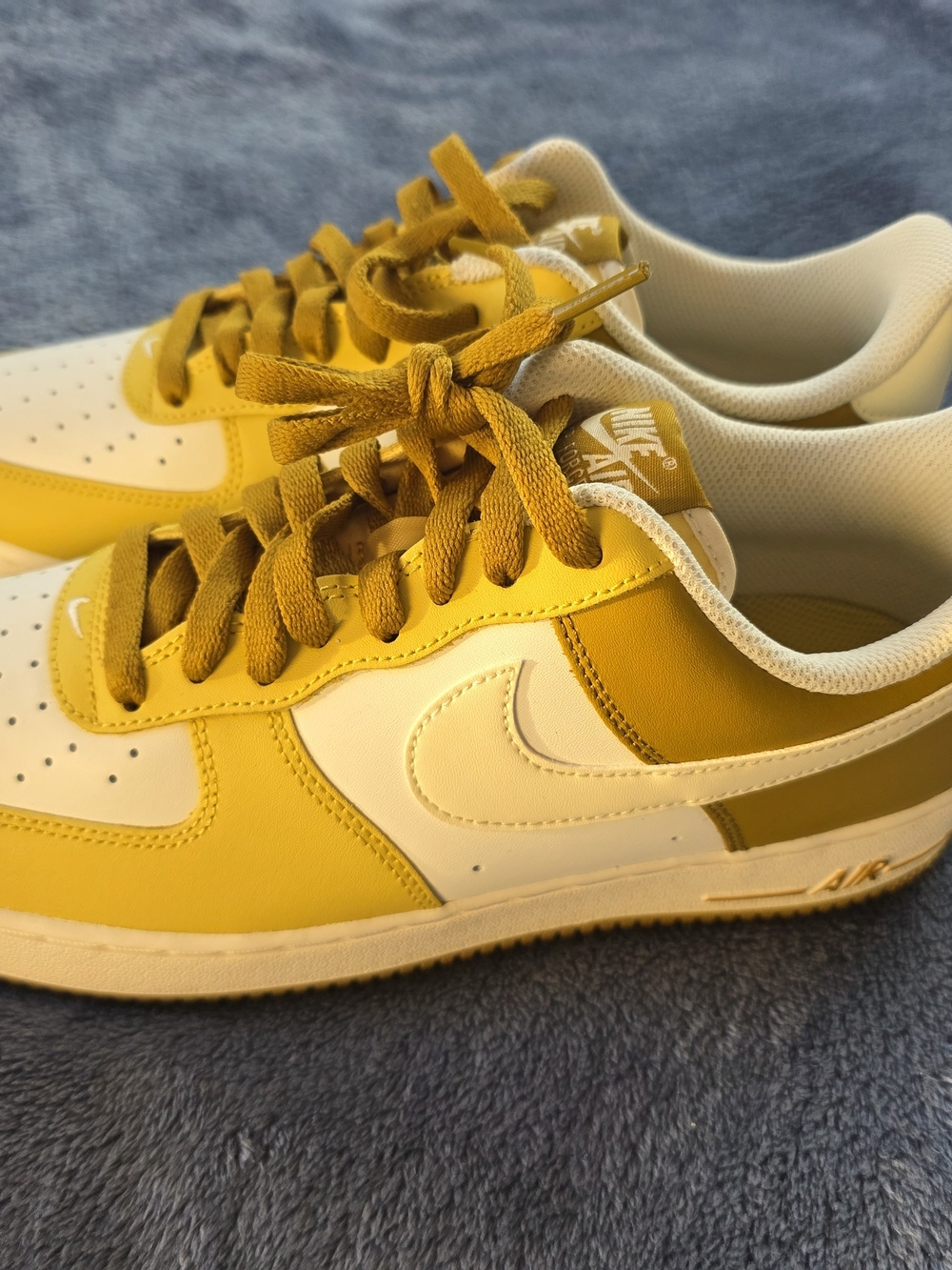 NIKE AIR FORCE 1